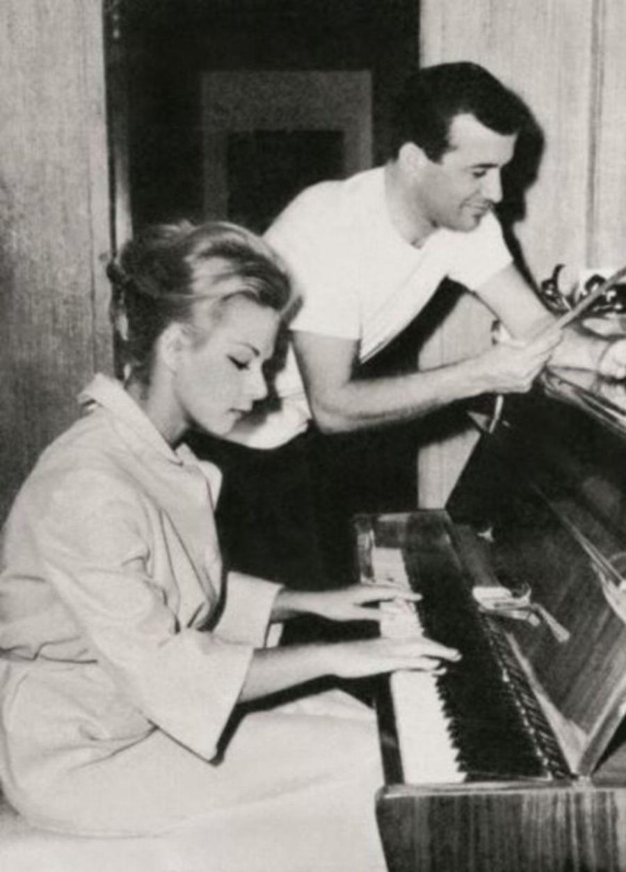 Αλίκη Βουγιουκλάκη: Το απίθανο ρετιρέ της Ελληνίδας σταρ, οι «περίεργες φήμες», η δυσάρεστη έκπληξη και η σημερινή παρουσία