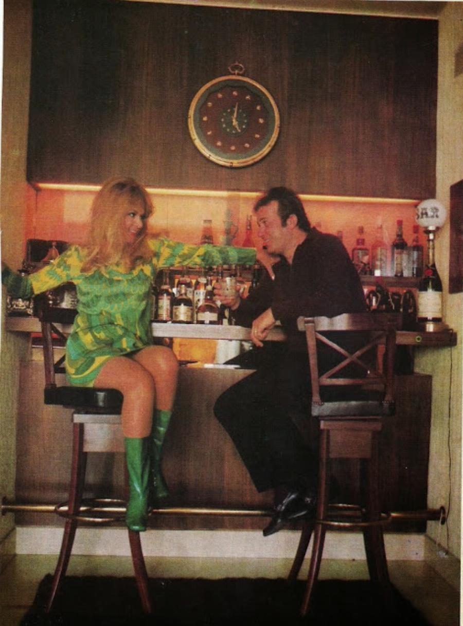 Αλίκη Βουγιουκλάκη: Το απίθανο ρετιρέ της Ελληνίδας σταρ, οι «περίεργες φήμες», η δυσάρεστη έκπληξη και η σημερινή παρουσία