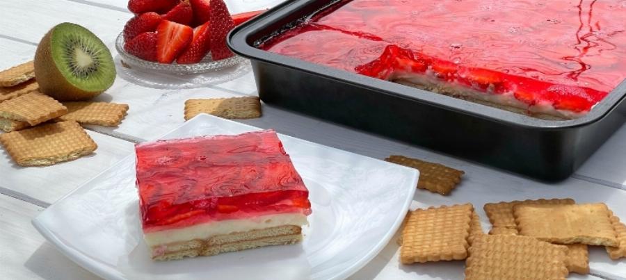 Ονειρικό γλυκάκι: H μαμαδίστικη συνταγή με φράουλες και λίγες θερμίδες – Εύκολη και οικονομική