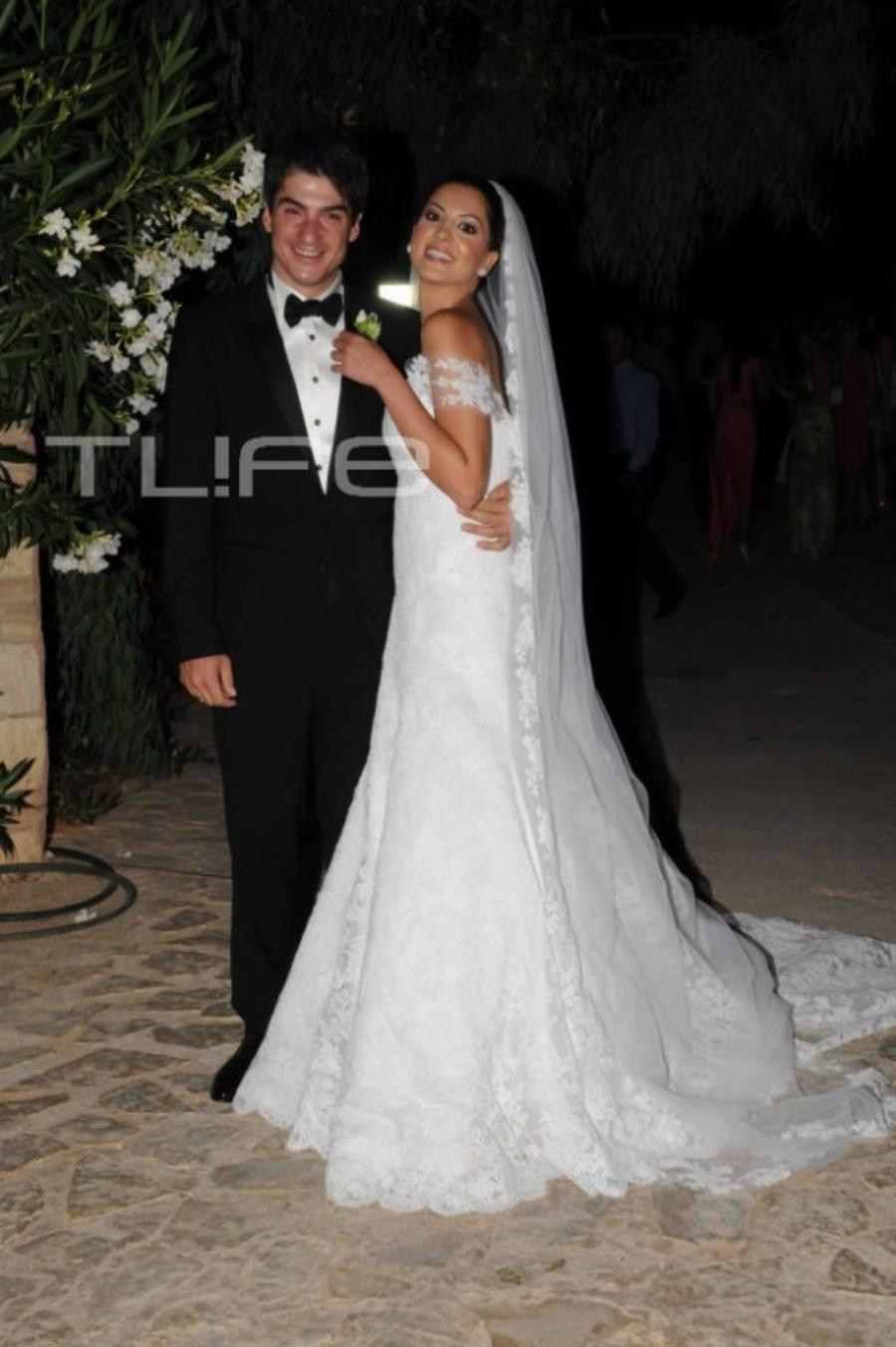 Γάμοι διάσημων Ελλήνων: 6 λαμπερές περιπτώσεις, με εντυπωσιακά νυφικό και πολυτελή διακόσμηση, που έγραψαν ιστορία και έγιναν πρωτοσέλιδα