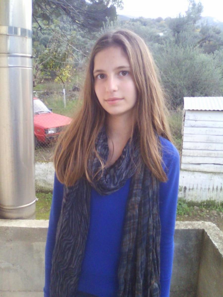 Στο πένθος βυθίστηκε όλη η Ελλάδα για την 22χρονη Γεωργία από το ΤΕΦΑΑ Κομοτηνής  που κατέρρευσε και πέθανε μέσα στο στάδιο