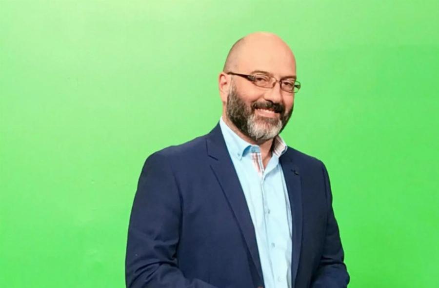 «Ο Τηλέμαχος μας επέλεξε»: Συγκινητικός ο Σάκης Αρναούτογλου για την υιοθεσία του γιου του