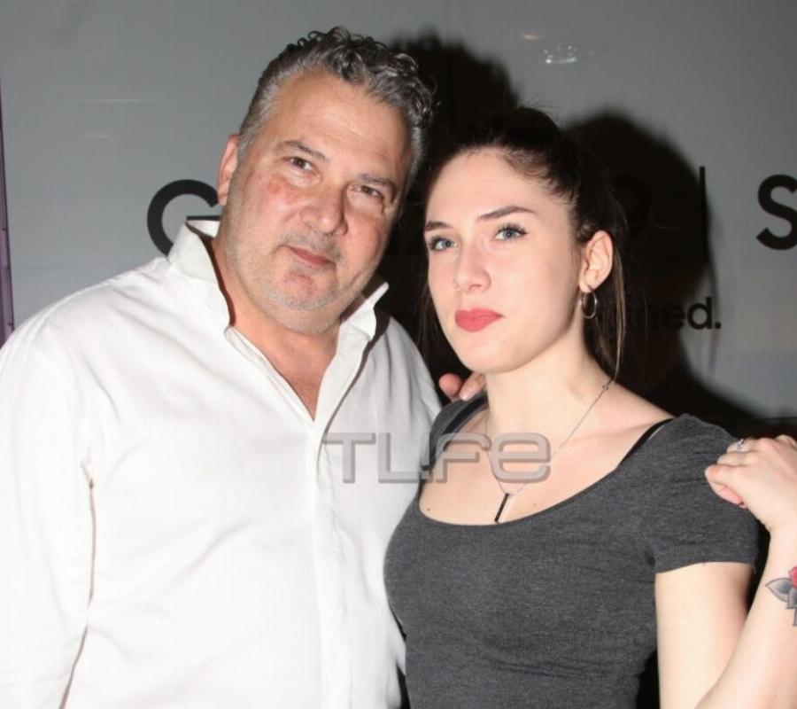 Εβελίνα Παπούλια: Χώρισαν μετά από 2 μήνες γάμου – Αυτός είναι ο πρώην σύζυγός της και πατέρας της Αφροδίτης