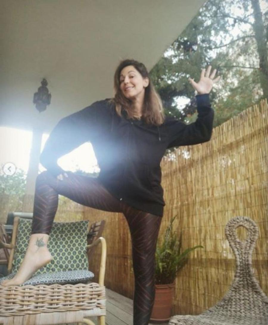 Κατερίνα Παπουτσάκη: Μένει στον Χολαργό σε ένα εντυπωσιακό σπίτι με τεράστια κουζίνα και παραδεισένιο μπαλκόνι