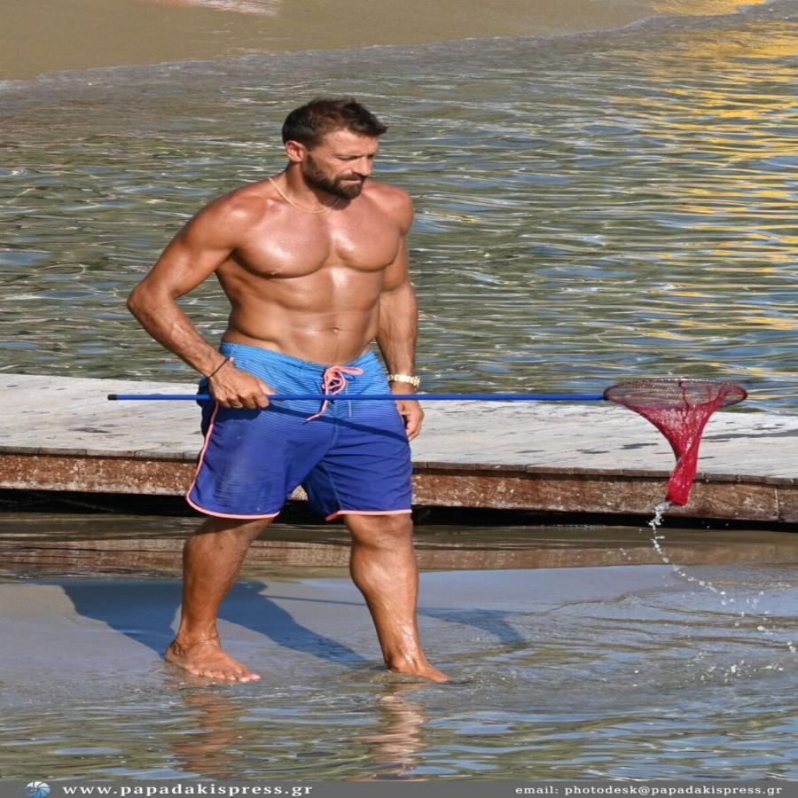 Γιάννης Μαρακάκης: Πως κατάφερε να γίνει καταξιωμένος δικηγόρος, ο αθλητισμός, η εξομολόγηση για τη σύζυγο του και η πρώτη του κόρη