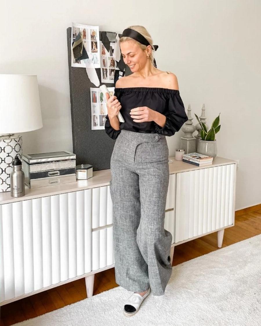 Τζώνη Καλημέρης: Η σχέση με την Χριστίνα Κοντοβά, το σπίτι με θέα την Ακρόπολη, η υιοθεσία από την Ουγκάντα και τα λάθη στην καριέρα