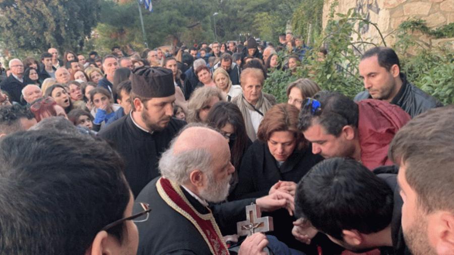 Λυκαβηττός: Κοσμοσυρροή σήμερα στον Ιερό Ναό Αγίων Ισιδώρων παρά τις κατηγορίες για «ψευδοθαύματα»