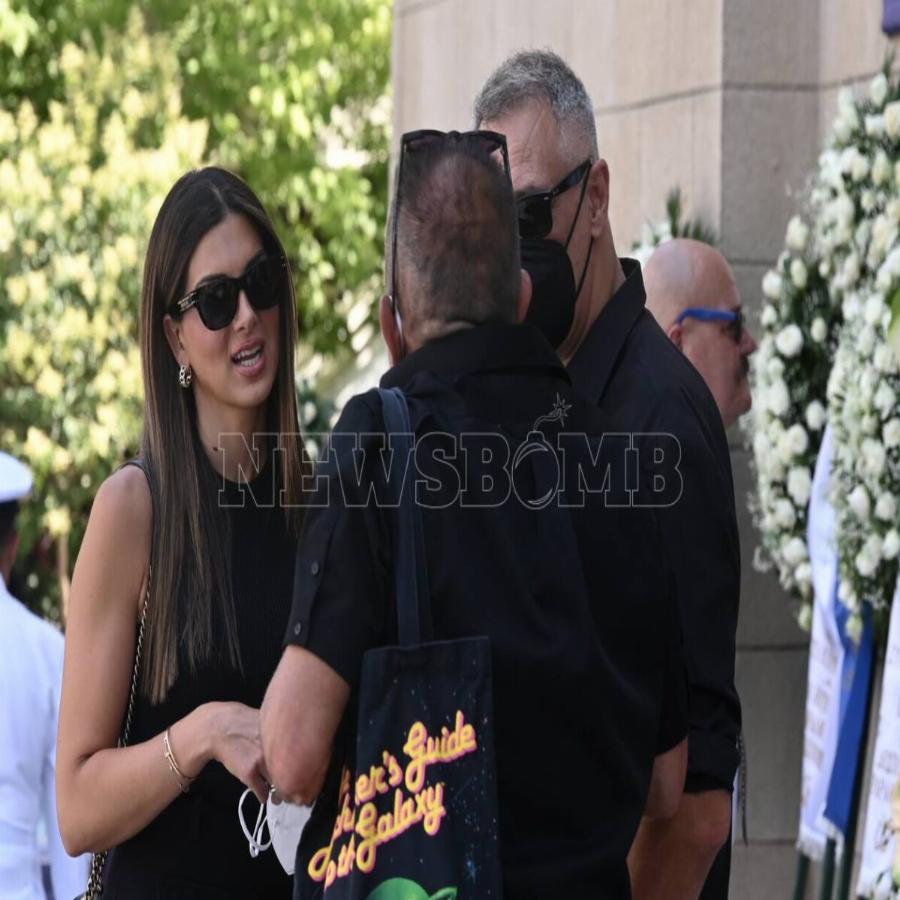 Γιάννης Κοντούλης: Με τιμές ναυάρχου η κηδεία – Το τελευταίο αντίο στον σύζυγο της Δέσποινας Μοιραράκη