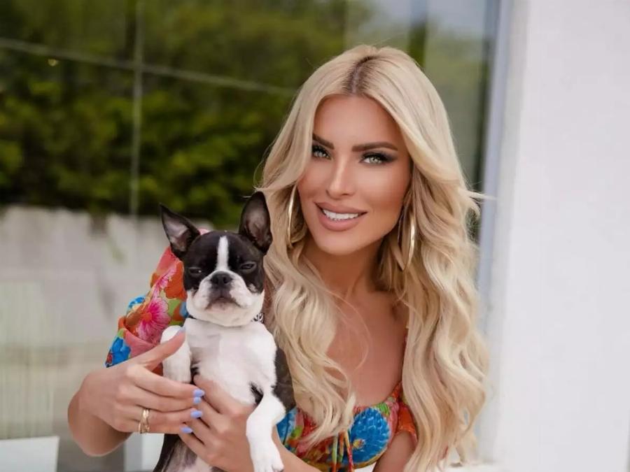 Το κοριτσάκι της φωτογραφίας είναι σήμερα μια πανέμορφη και αγαπημένη Ελληνίδα παρουσιάστρια