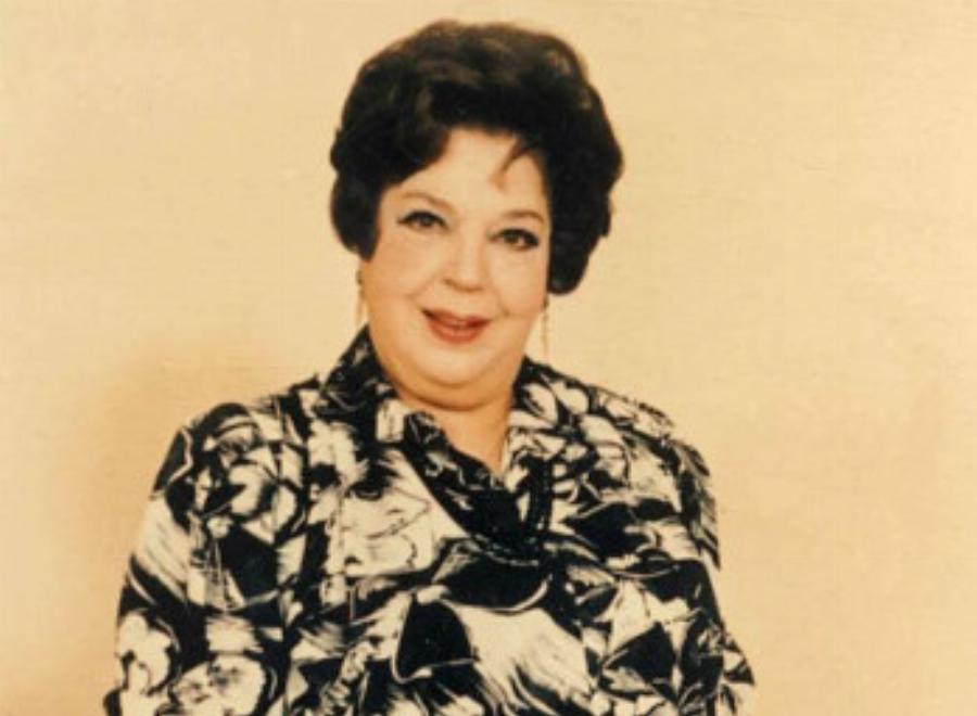 Καίτη Λαμπροπούλου: Η δουλειά από τα 16, η καριέρα στα κρυφά, οι ρόλοι που άφησαν εποχή και ο θάνατος του άντρα της, που δεν ξεπέρασε ποτέ