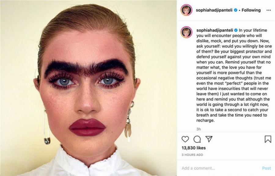 GNTM: Η τέταρτη κριτής – Το διάσημο μοντέλο με τα πυκνά φρύδια που κάνει διεθνή καριέρα