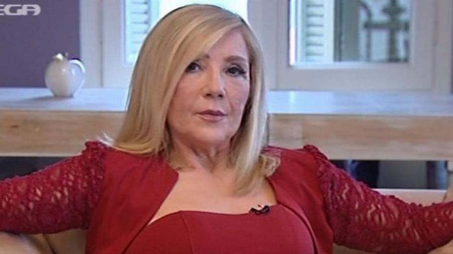 Βίκυ Μιχαλονάκου: Πως είναι και τι κάνει σήμερα η παρουσιάστρια του θρυλικού «Ερωτοδικείου», 23 χρόνια μετά