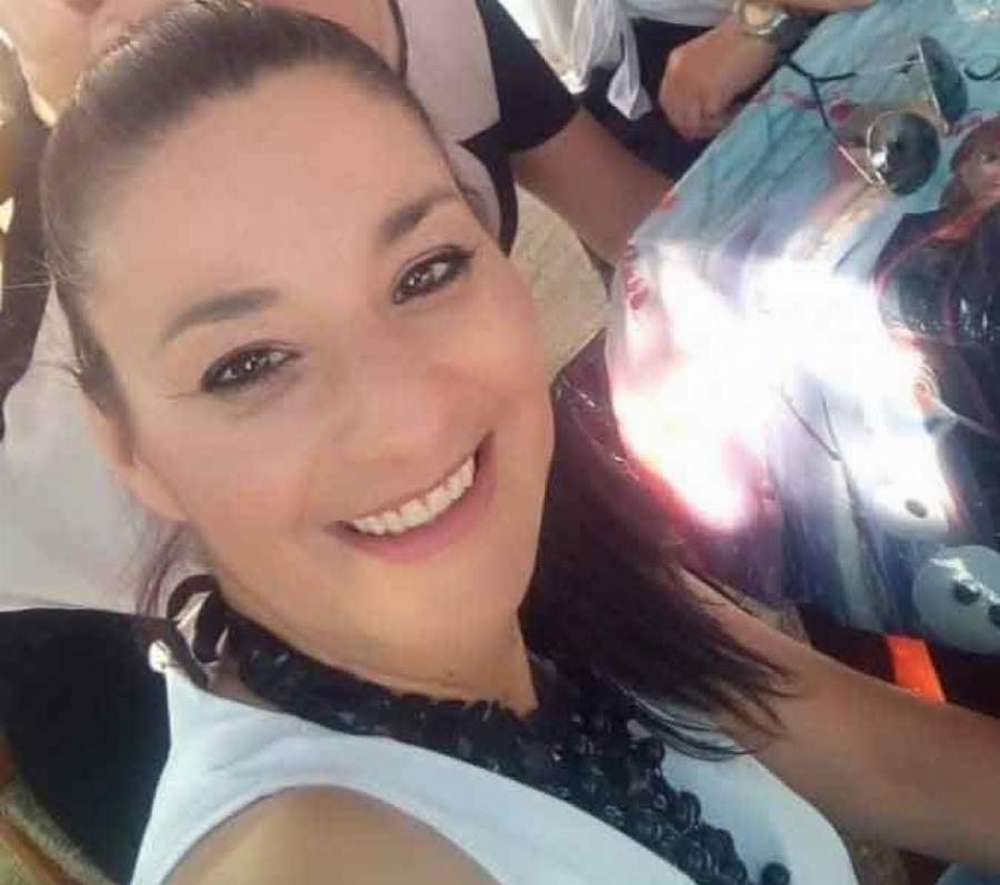 Μητέρα τεσσάρων παιδιών αφήνει το απορριματοφόρο και ετοιμάζεται για το πανεπιστήμιο