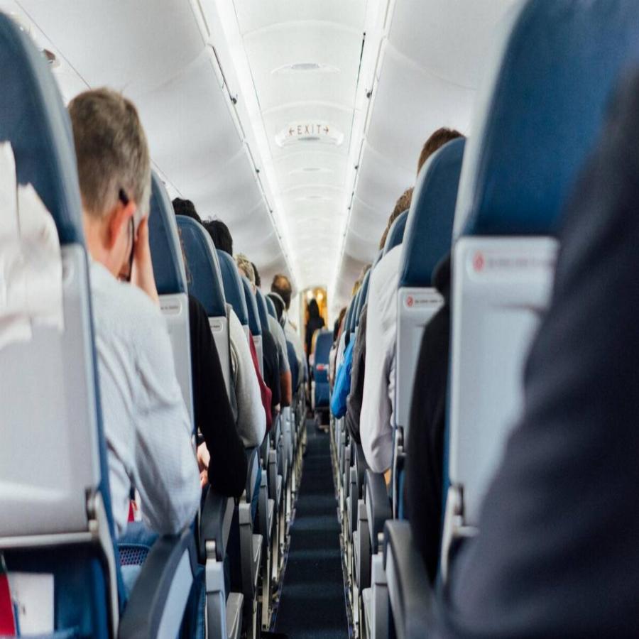 «Δεν μπορούσα να κάνω τίποτα άλλο εκτός από την προσευχή μου»: Τρόμος σε πτήση Αθήνα-Θεσσαλονίκη