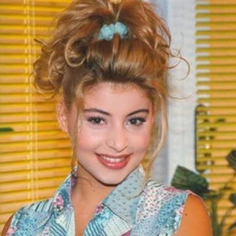 Άννα- Μαρία Λογοθέτη: Το κορίτσι του «3,2,1», ο γάμος, το πολύκροτο διαζύγιο, οι κατηγορίες και η νέα εμφάνιση