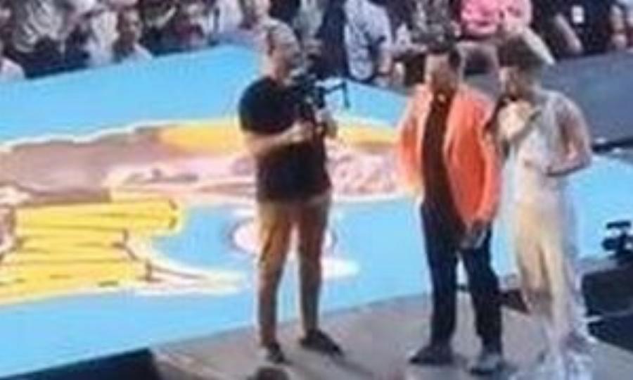 Επεισόδια στα βραβεία MAD: Έξαλλος ο Κωνσταντίνος Αργυρός