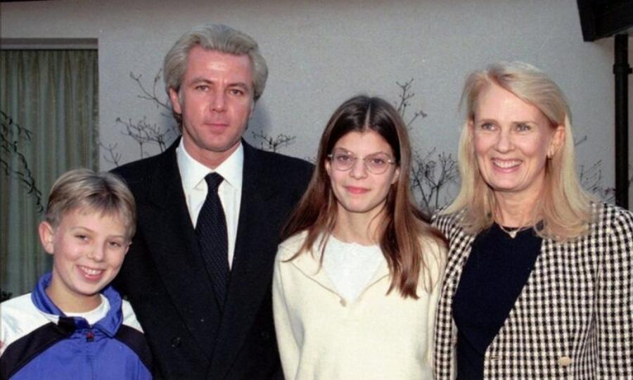 Αθηνά Ωνάση: Η μόνιμη και άγρια κόντρα με τις υπόλοιπες αδερφές της και ο λόγος που τρέχουν συνεχώς στα δικαστήρια