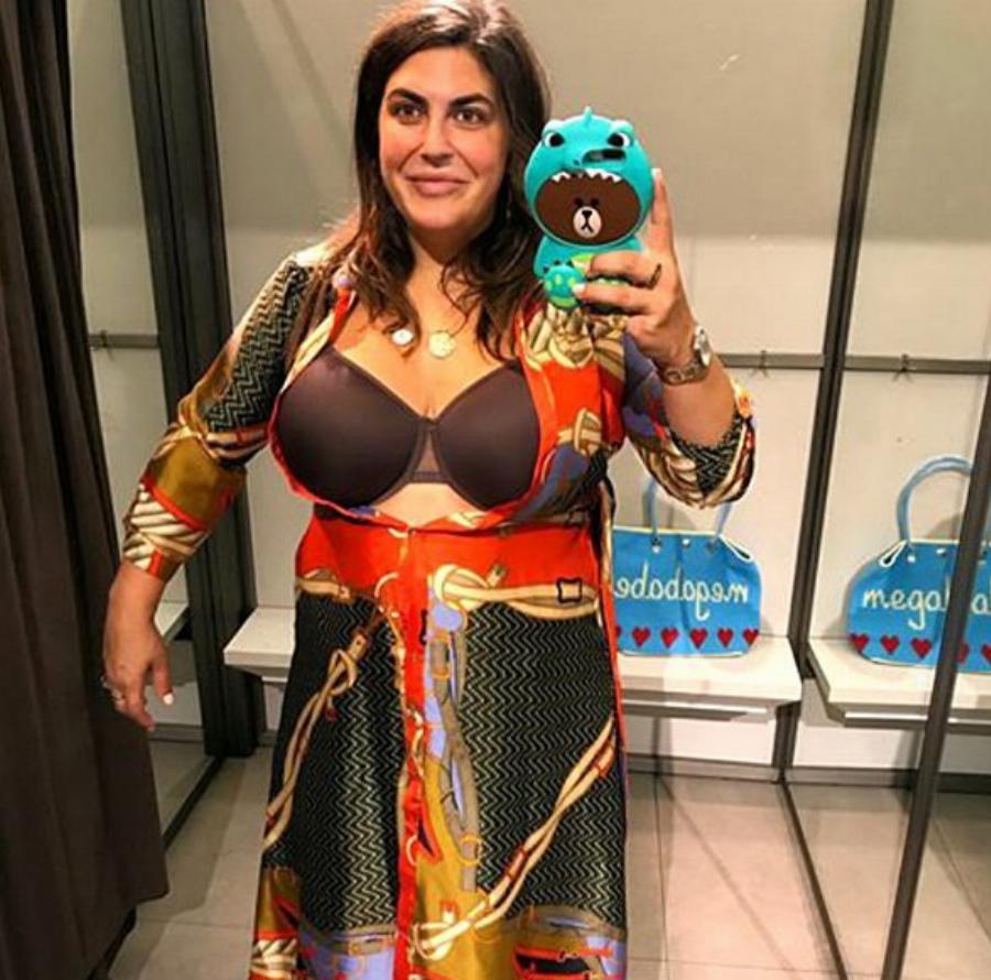 «Δεν φοράμε όλες small»: Η υπενθύμιση γεμάτη χιούμορ από μια κανονική γυναίκα