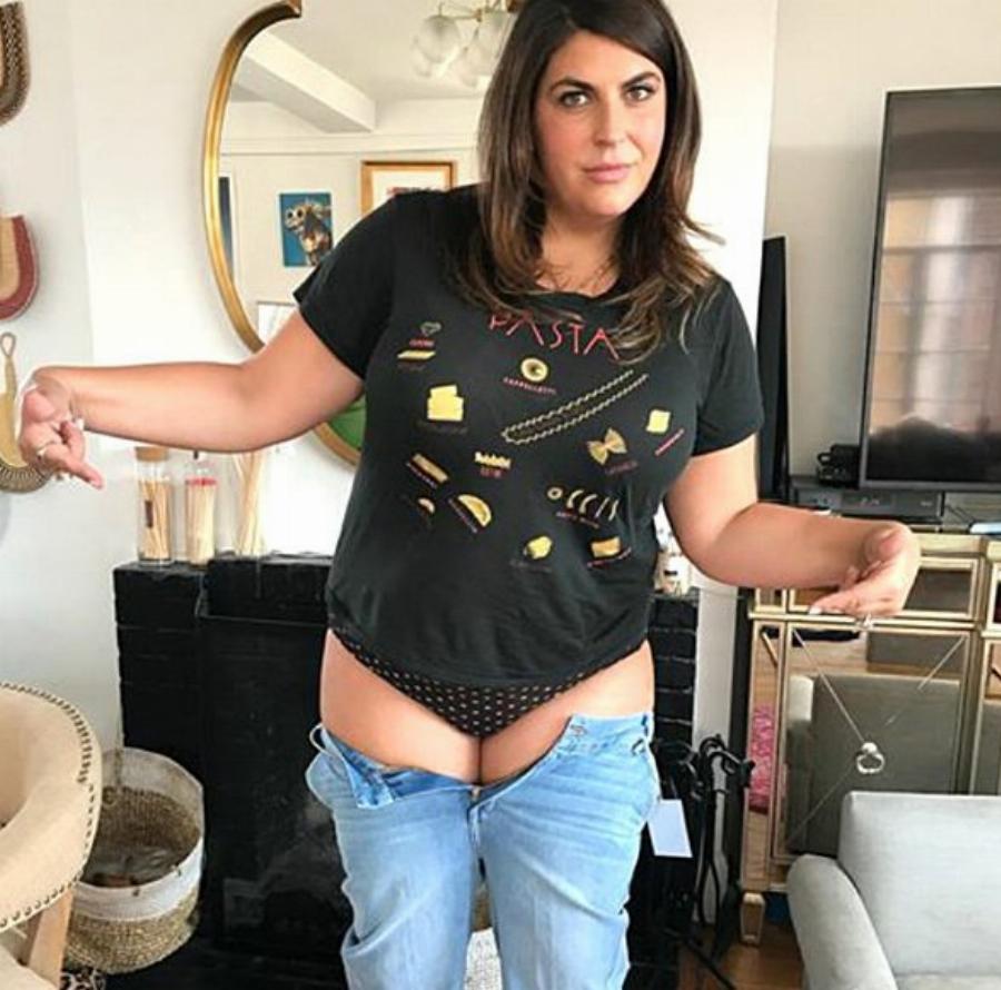 «Δεν φοράμε όλες small»: Η υπενθύμιση γεμάτη χιούμορ από μια κανονική γυναίκα