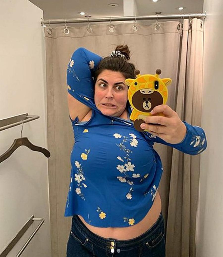 «Δεν φοράμε όλες small»: Η υπενθύμιση γεμάτη χιούμορ από μια κανονική γυναίκα