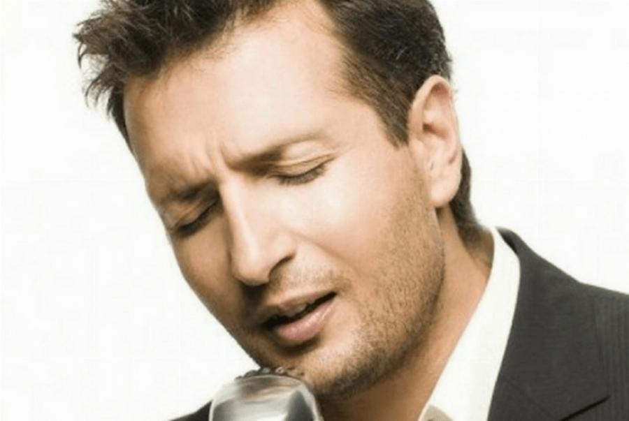 Δημήτρης Μπάσης: Τα πρώτα βήματα στην Βυζαντινή μουσική, το πραγματικό όνομα, ο κρυφός γάμος και η απώλεια 15 κιλών