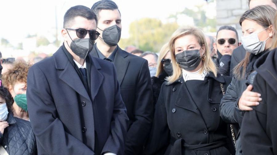 «Χορέψτε τώρα κοτούλες πάνω από το φρέσκο χώμα»: Το ξέσπασμα του Γρήγορη Πετράκου για το Γιώργο Τράγκα