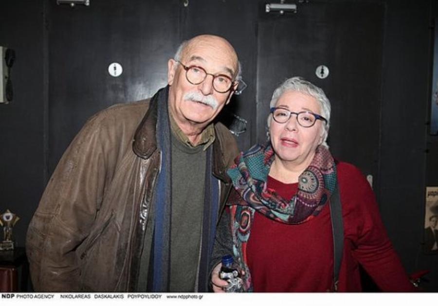 Αντώνης Αντωνίου: Ο τηλεοπτικός «Μηνάς», τα 30 χρόνια γάμου με την ηθοποιό σύζυγό του, οι 3 κόρες, και η σπάνια βραδινή έξοδος του ζευγαριού