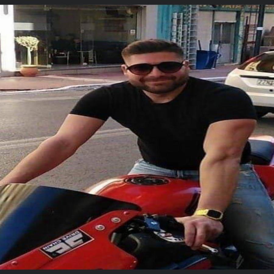 Καλαμάτα: Θρήνος και θλίψη για 26χρονο που σκοτώθηκε σε τροχαίο δυστύχημα – Είχε πιάσει δουλειά ως ντελιβεράς πριν τρεις μήνες