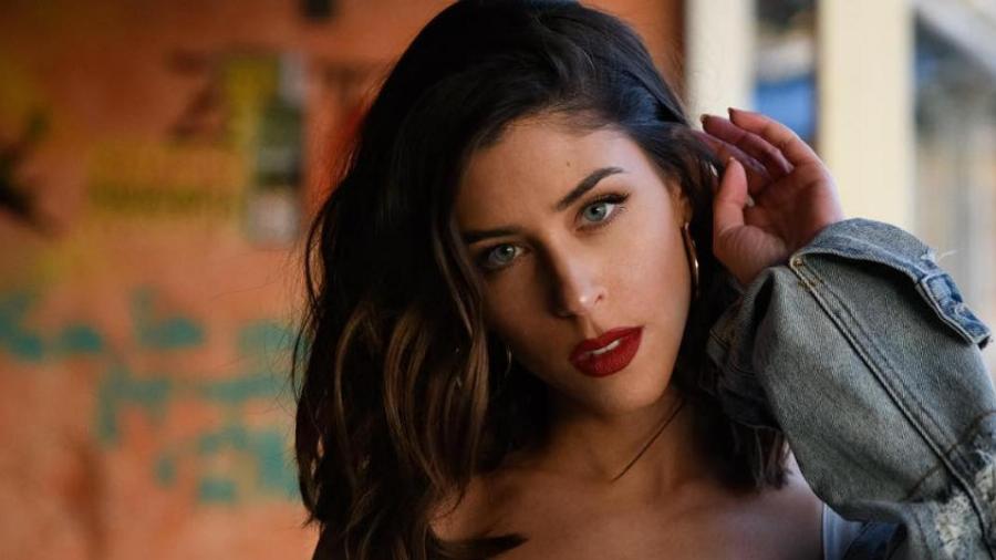 Demy: «Μη ρωτάς τις γυναίκες γιατί δεν έχουν κάνει ακόμα παιδί»