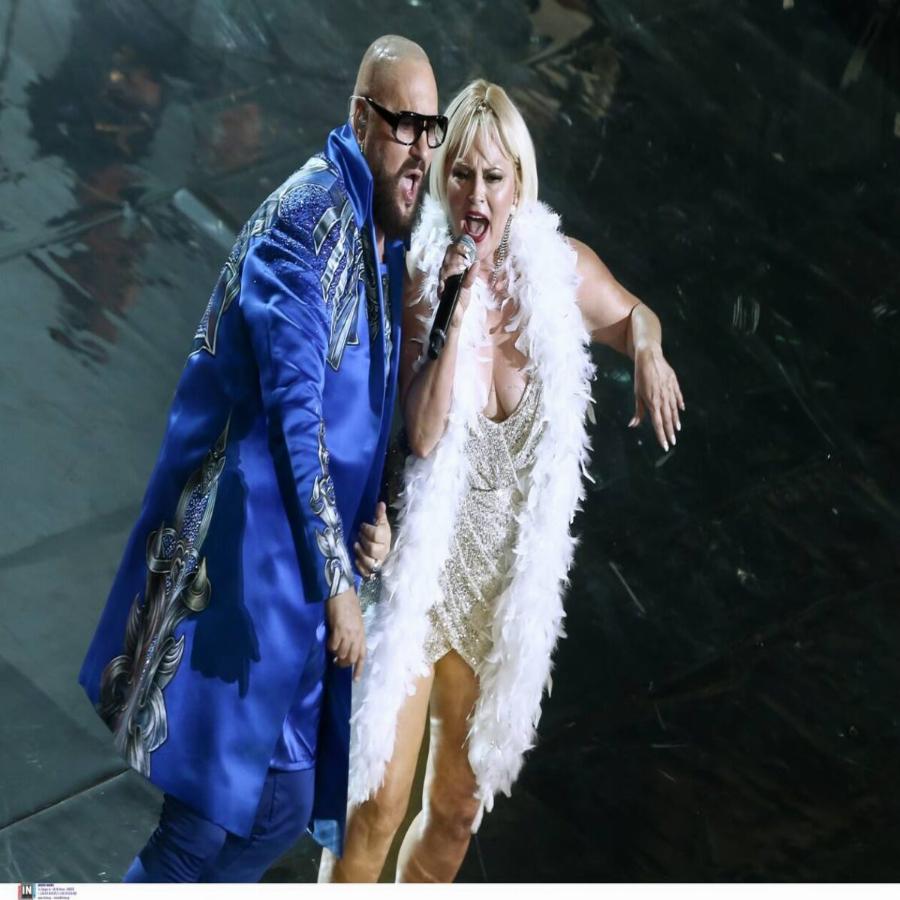 Αποθεώθηκαν Desmond Child, Alice Cooper, Σάκης Ρουβάς: Η μαγευτικη συναυλια για τα Γλυπτά του Παρθενώνα