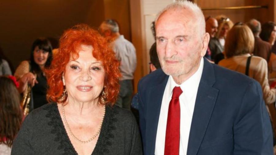 Χρυσούλα Διαβάτη: Η ονειρική πρόταση γάμου, τα 50 χρόνια με τον Νικήτα Τσακίρογλου, η κόρη που της μοιάζει πολύ και οι ρόλοι, που άφησαν εποχή