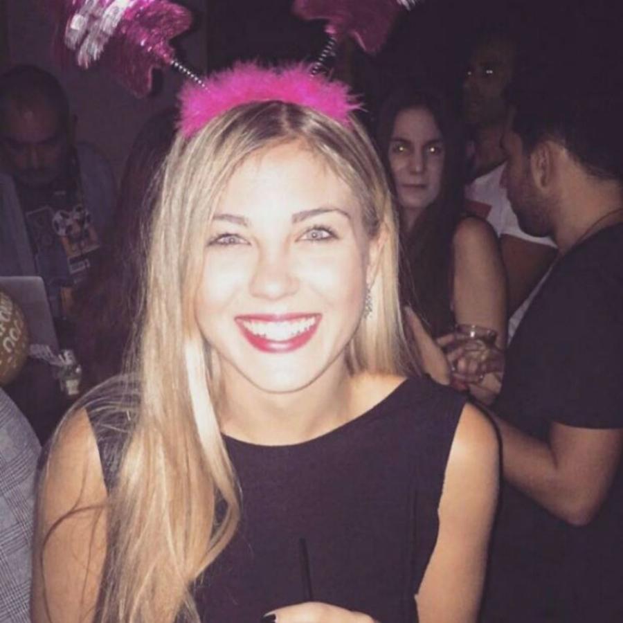 Δυο ξένοι: Θυμάστε την μικρή Εύα της σειράς; Σήμερα είναι ίδια η Δούκισσα Νομικού