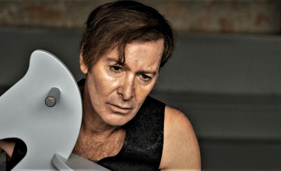 Νίκος Νίκας: Ο ρόλος στα «Μαύρα Μεσάνυχτα», τα 3 επαγγέλματα, η στροφή στην καριέρα και η μεταγλώττισή