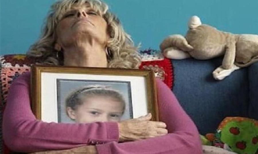 «Έχασα την κόρη μου πριν από 2 χρόνια αλλά δεν είμαι έτοιμη να την αφήσω να φύγει. Ο πόνος που έχω δεν θα φύγει ποτέ»
