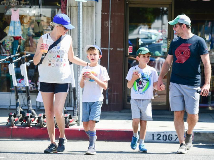 Έξι διάσημες Ελληνίδες μανούλες που απέκτησαν με εξωσωματική τα παιδιά τους