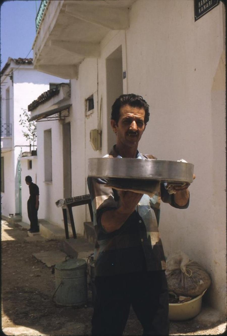 Μια ελληνική κυριακάτικη συνήθεια που χάθηκε: Το ταψί στο φούρνο