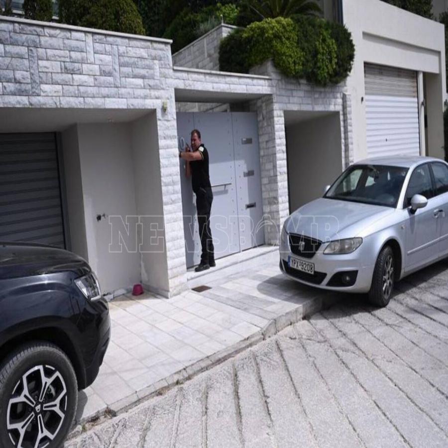 Βούλα: Φωτιά στο πανόραμα Βούλας – Καίγονται σπίτια