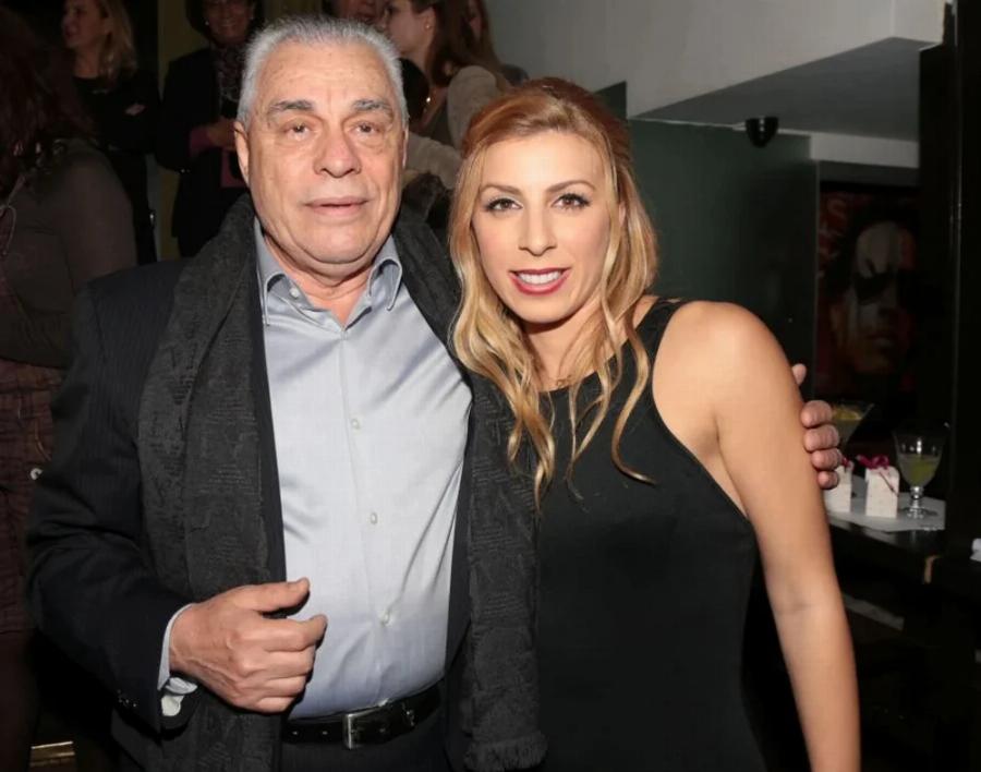 Ζωή Γιακουμάτου: «Στον έβδομο μήνα της εγκυμοσύνης μου έπαθα θρόμβωση, σώθηκα λόγω του πατέρα μου»