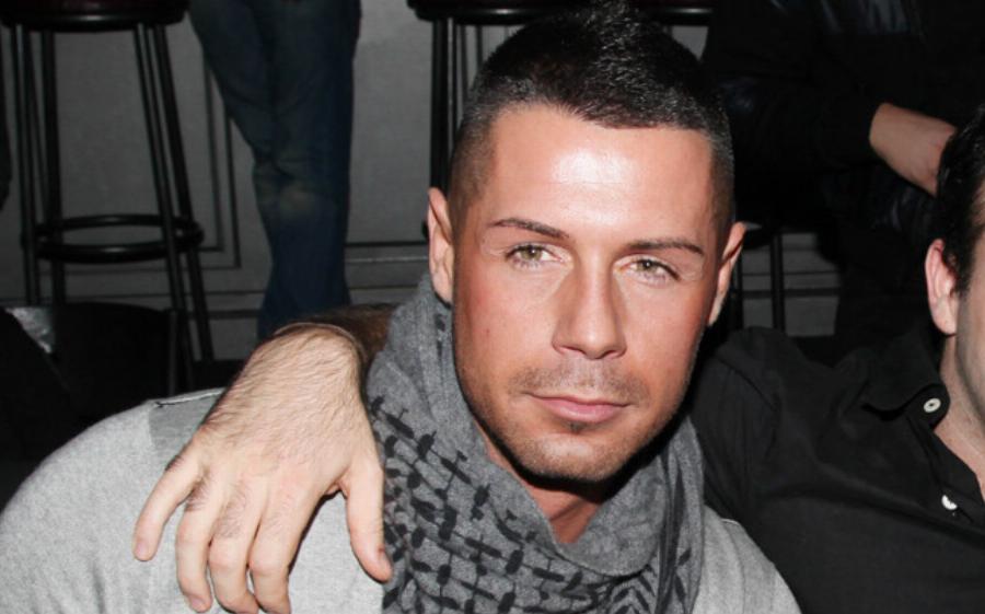 Έλληνας Μπέκαμ: Η πολυτάραχη ζωή, οι αμέτρητες γυναίκες, το οικογενειακό περιβάλλον, το τελευταίο τηλεφώνημα και το τέλος στα 30