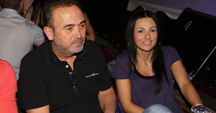 Εκκένωσε το σπίτι του λόγω της μεγάλης φωτιάς στα Νότια Προάστια ο Σταμάτης Γονίδης