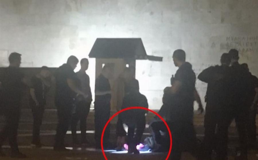 Περιστατικό στην Βουλή: Αυτός είναι ο άντρας που πήγε να μπει στην ελληνική Βουλή με καραμπίνα