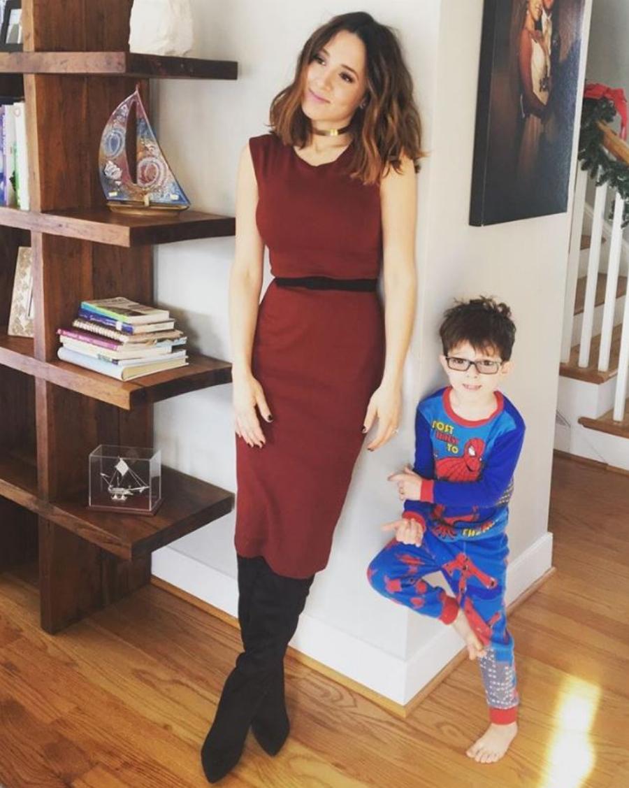 Καλομοίρα Σαράντη: Εντυπωσιάζει το πολυτελές σπίτι στις ΗΠΑ και οι όμορφες οικογενειακές εικόνες