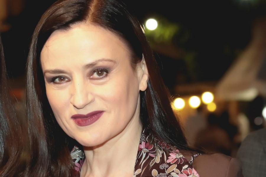 Το ανατριχιαστικό τετ-α-τετ της Καραμπέτη με έναν δολοφόνο μέσα σε ταξί: «Ξέρεις ποιος είμαι εγώ;»