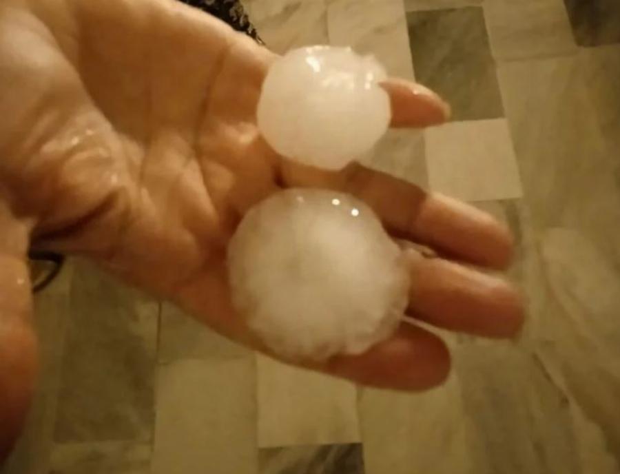 Καστοριά: Χαλαζόπτωση…σε απίστευτα μεγέθη – Μία γυναίκα τραυματίστηκε στον ώμο