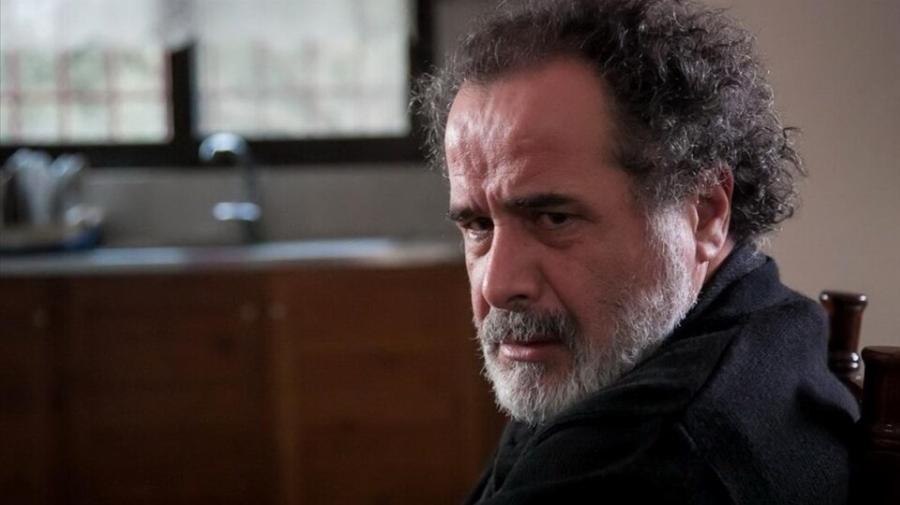 Θοδωρής Κατσαφάδος: Tα δύσκολα φτωχικά χρόνια, το βαρύ πένθος για την σύζυγό του και η απώλεια του αδερφού του από χειροβομβίδα