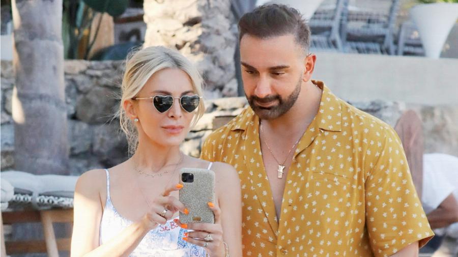 Καινούργιου και Κοκλώνης πήγαν με ελικόπτερο για φαγητό στη Μύκονο