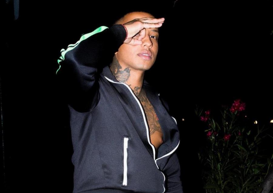 Light: «Αν θέλετε ραπ, αυτό είναι, αλλιώς ακούστε εκκλησιαστικά, Πέγκυ Ζήνα, Γαρμπή»