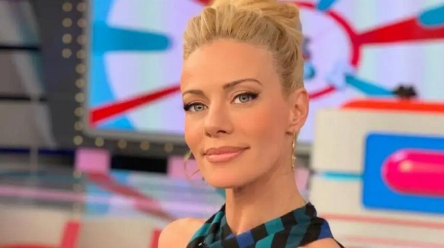 Ανατροπή μεγατόνων στη Showbiz: Χώρισε η Ζέτα Μακρυπούλια τον οδοντίατρο Κωνσταντίνο Δέδε