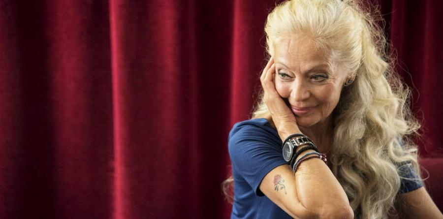 Μαρία Αλιφέρη: Οι σπουδές στη Νομική, η καριέρα στην υποκριτική, η εξαφάνιση από την τηλεόραση, το σοβαρό τροχαίο και οι πέντε μέρες στην εντατική