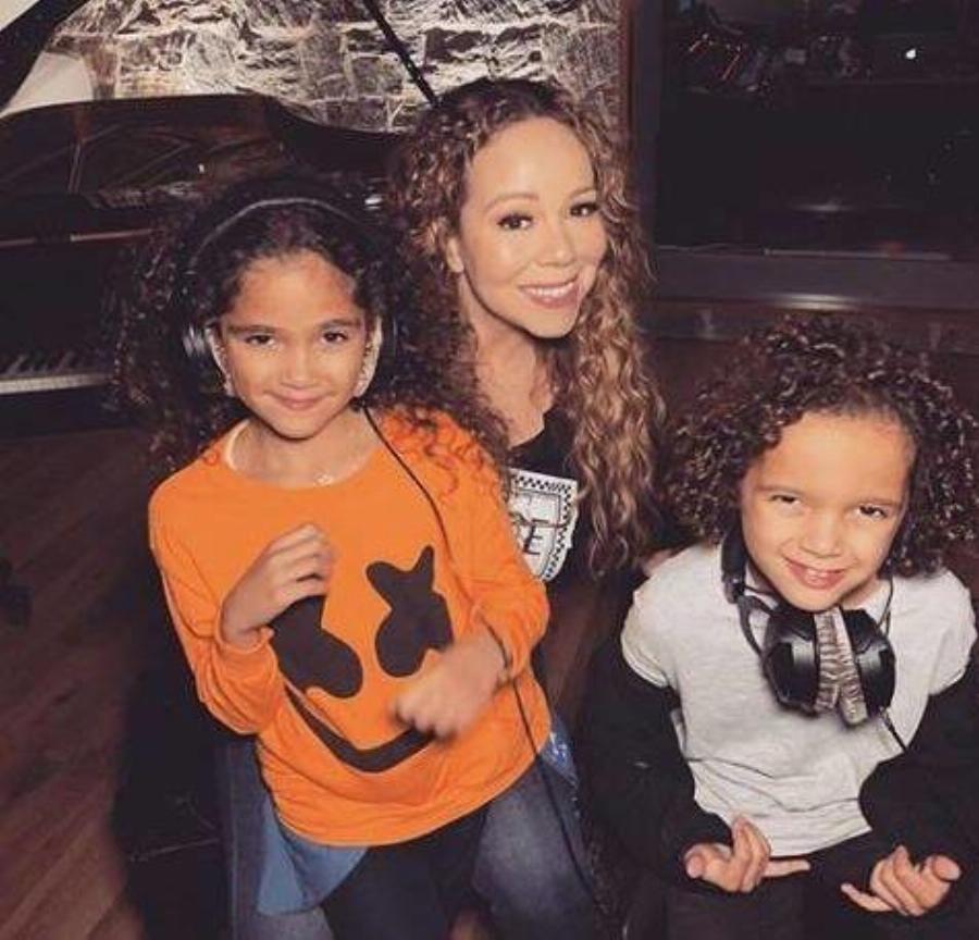 Έξι διάσημες Ελληνίδες μανούλες που απέκτησαν με εξωσωματική τα παιδιά τους